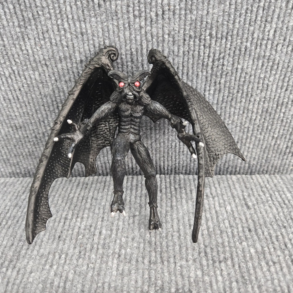 Safari Ltd Mothman Mythical Realms Figure 4"